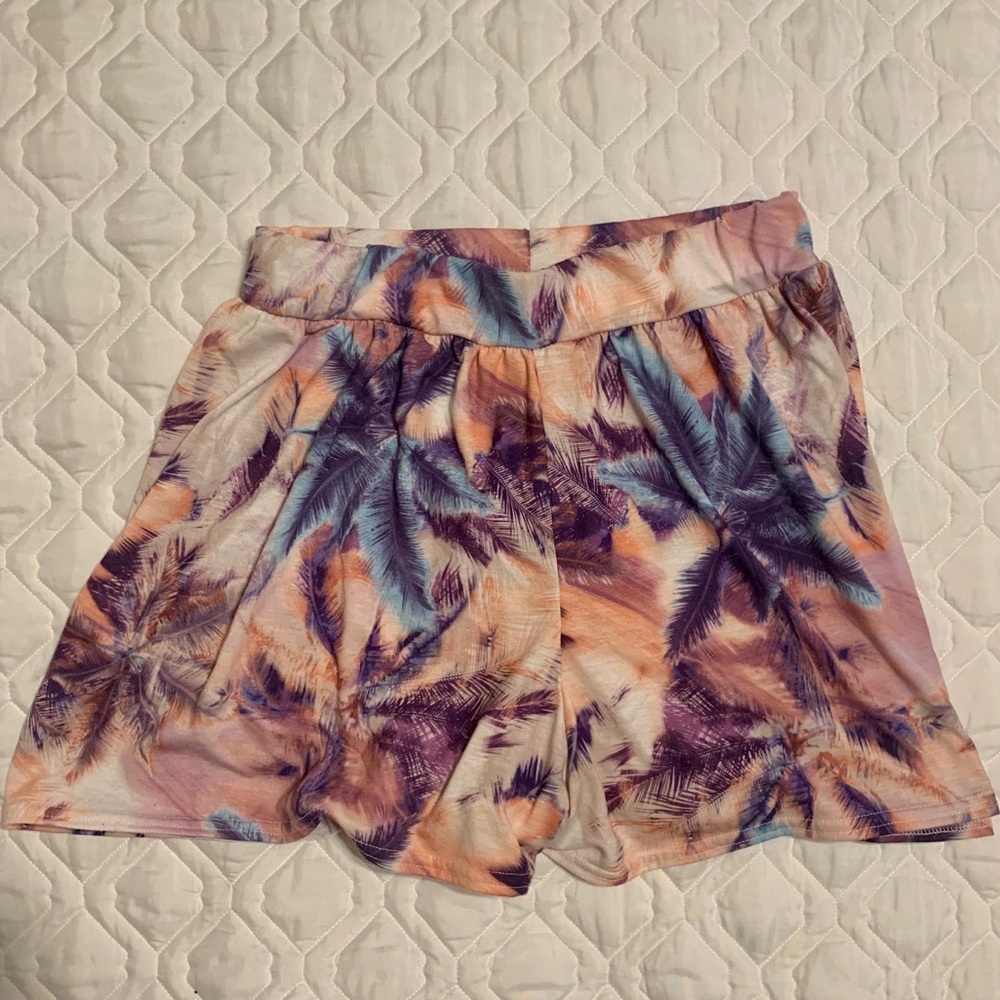 BOOHOO Palm Tree Shorts